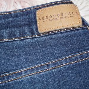 Aeropostal jean and a tommy Hilfiger top